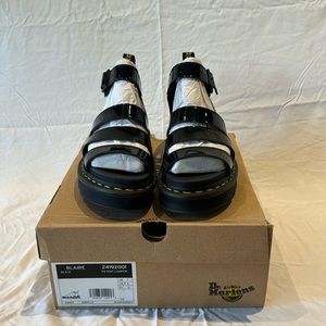 Dr. Martens Women's Blaire Fisherman Sandal, Black Patent Lamper, Size 9